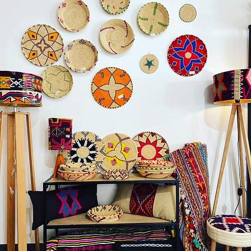 Les meilleurs souvenirs et produits artisanaux à ramener d’Algérie : Guide pratique pour vos vacances