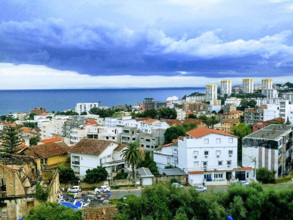 Belle F3 Annaba 5 min de la plage 