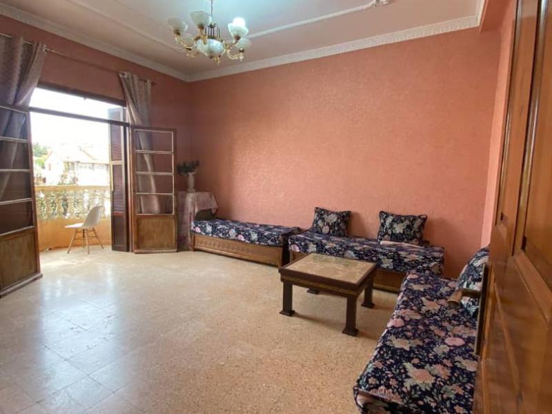 Grand niveau de villa à Oued Romane