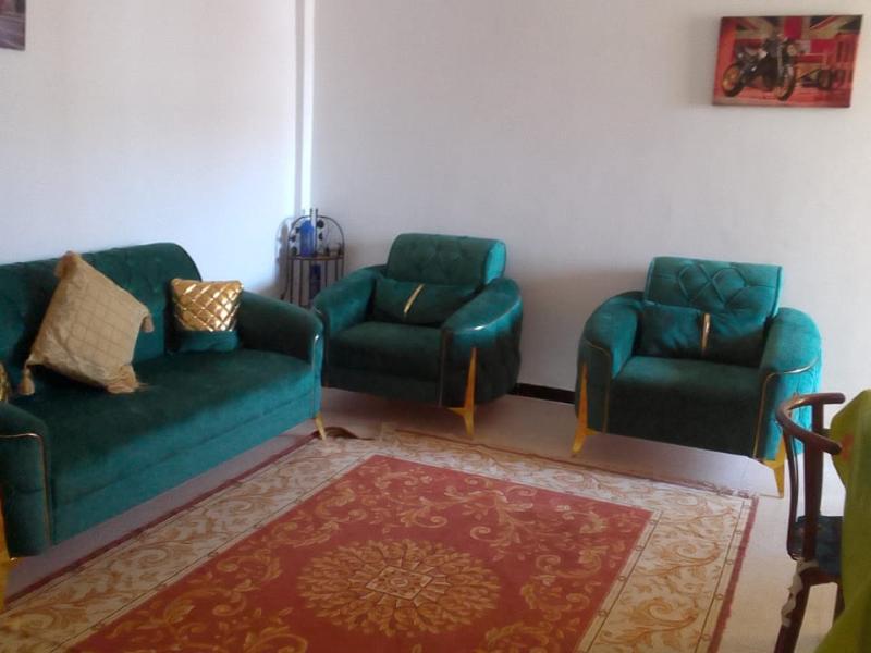 appartement F03 en plein centre ville de bouharoun