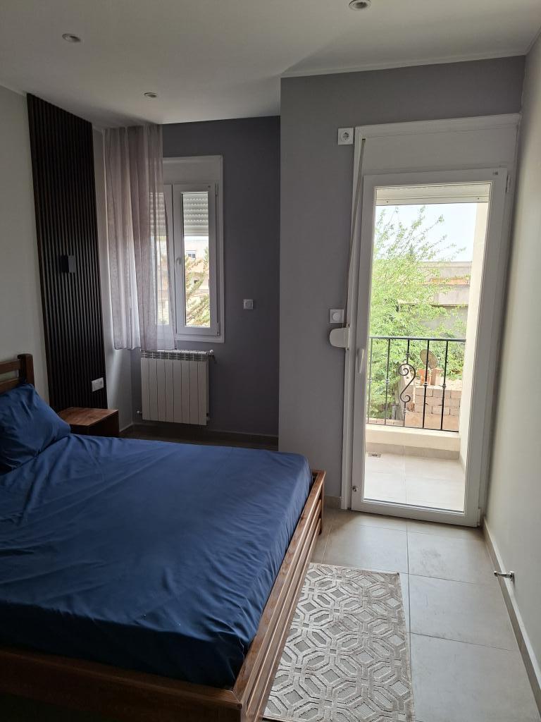 Oran Stay Es-senia ( T2 spacieux confortable, calme et sécurisé)