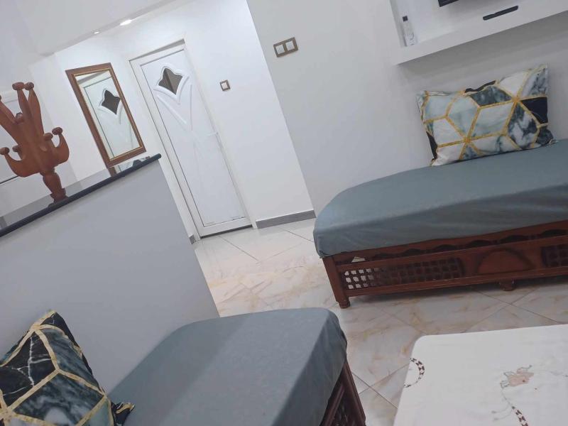 Location d un T2  dans un niveau de villa