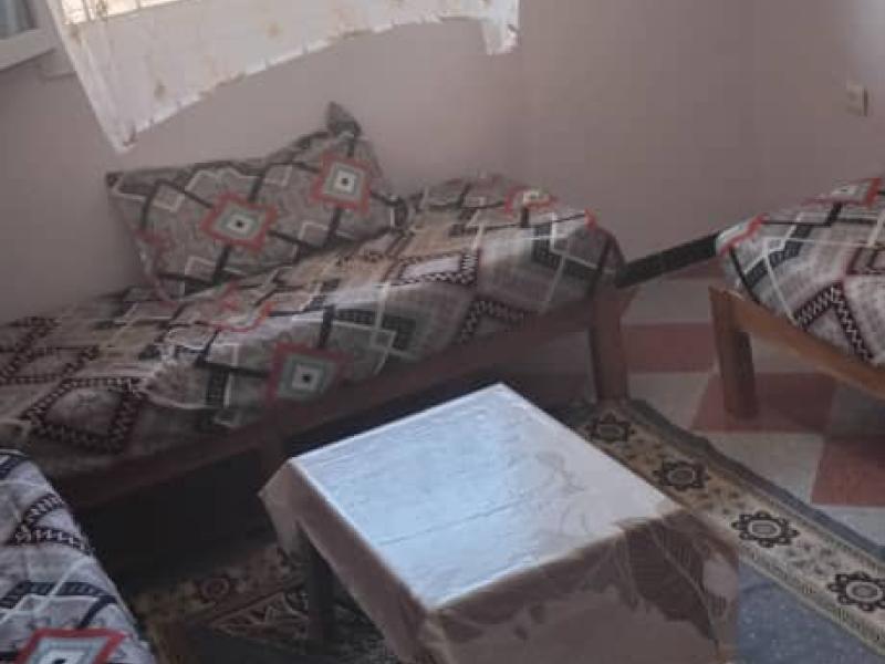 F 2 pour location a Delys