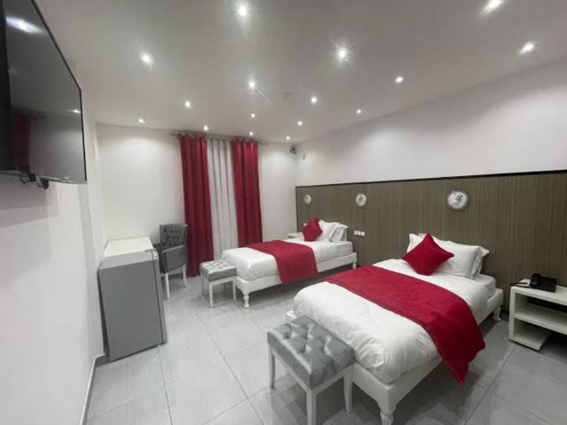 Chambre Twin avec petit déjeuner