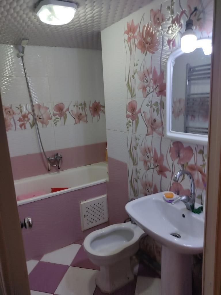 F3 équipe  dans une résidence calme yasmine 2 ora