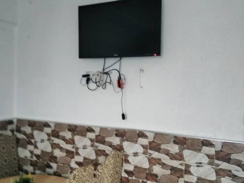 f2 meubles centre ville 100m a la plage et tramway