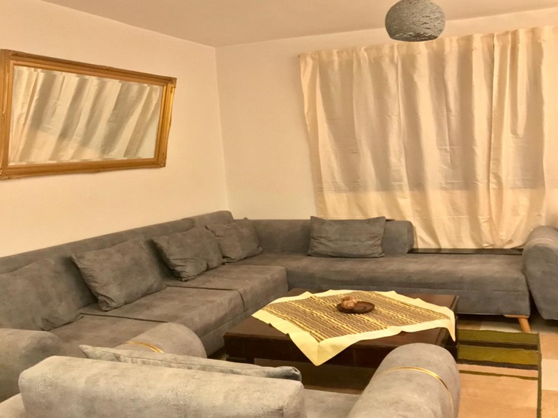 Tres jolie appartement avec jardin